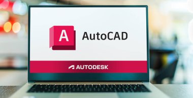 POZNAN, POL - 24 DEC 2023: AutoCAD 'ın logosu, ticari bilgisayar destekli tasarım (CAD) ve Autodesk tarafından geliştirilen ve pazarlanan yazılım uygulaması