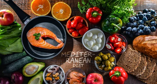 Produtos Alimentares Que Representam Dieta Mediterrânica Que Podem Melhorar Estado — Fotografia de Stock