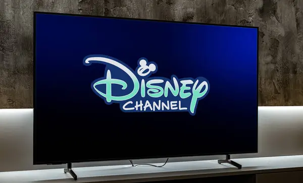 Poznan Pol Dec 2023 Plochou Obrazovkou Logem Disney Channel Amerického — Stock fotografie