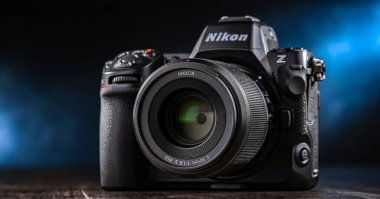POZNAN, POL - 26 Ocak 2024: Nikon Z 8, Nikon tarafından üretilen üst düzey aynasız kamera