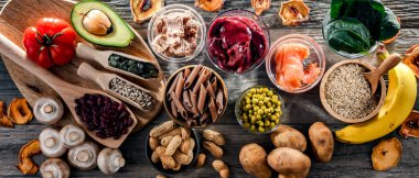 Niasin açısından zengin gıda ürünleri, kolesterol seviyelerini kontrol etmek ve kan basıncını düşürmek için besin desteği olarak tavsiye edilir.