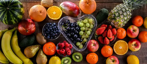 Productos Alimenticios Que Representan Dieta Frutal Fruitarismo —  Fotos de Stock