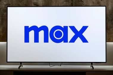POZNAN, POL - MAR 01, 2024: Max 'in düz ekran TV seti, üst düzey talep üzerine abonelik videosu