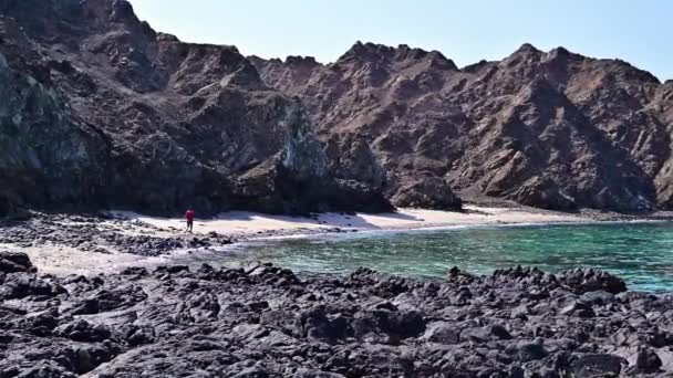 Qantab Pláž Populární Turistická Destinace Blízkosti Muscat Omán — Stock video