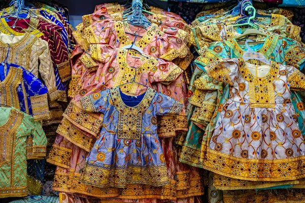 Παραδοσιακά Ρούχα Ομάν Πωλούνται Στο Souq Muttrah Muscat Ομάν Royalty Free Φωτογραφίες Αρχείου