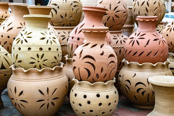 Traditionelle Keramik Auf Dem Nizwa Souq Oman lizenzfreie Stockbilder