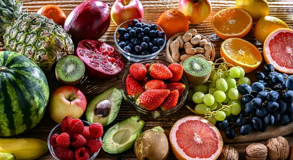 Produtos Alimentares Que Representam Dieta Fruitária Fruitarismo — Fotografia de Stock