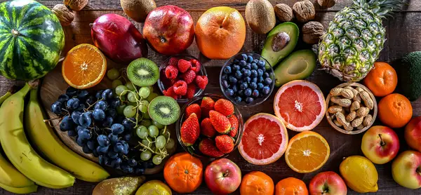 Produtos Alimentares Que Representam Dieta Fruitária Fruitarismo Fotos De Bancos De Imagens
