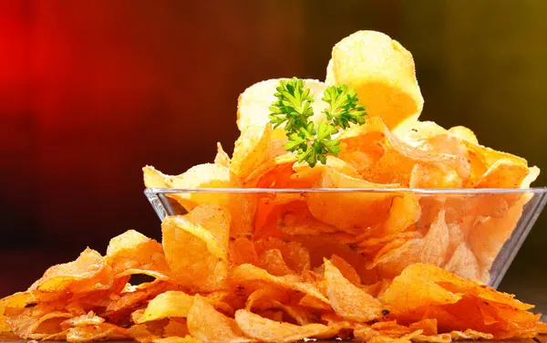 Composition Glass Bowl Potato Chips — Stock Photo, Image