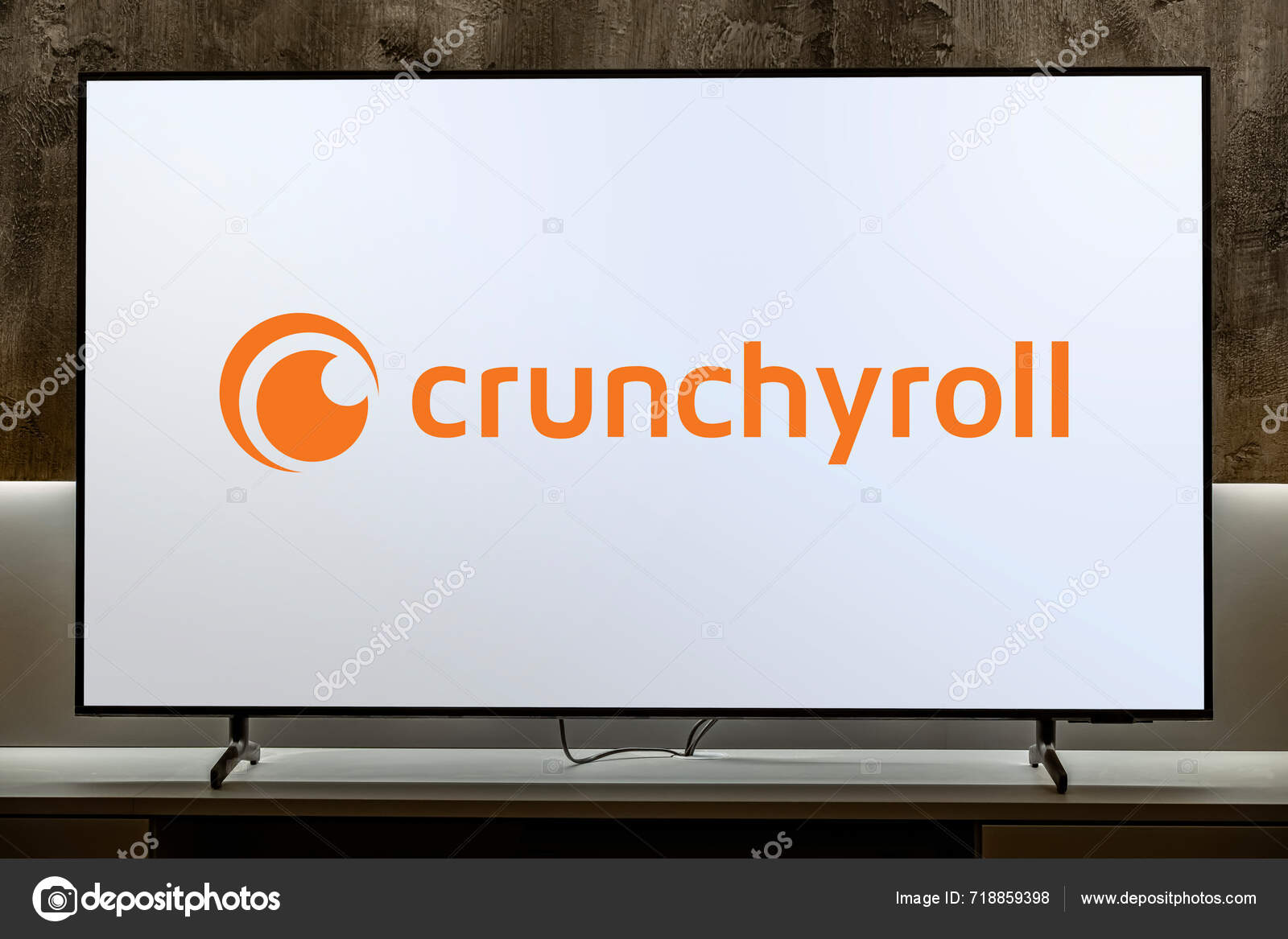 Poznan Pol May 2024 Flat Screen Set Displaying Logo Crunchyroll — Stock