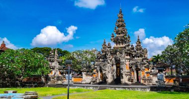 Denpasar, Bali, Endonezya 'daki Taman Werdhi Budaya Sanat Merkezi