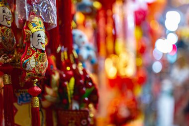 Singapur 'un Çin Mahallesi' nde bir turist hediyelik eşya dükkanı..