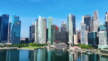 SINGAPORE - 10 Mayıs 2024 Singapur Rıhtımı İş Mimarisi