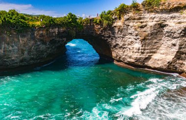 Endonezya 'nın Nusa Penida Adası' ndaki Kırık Plaj Havalimanı