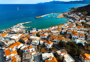 Yunanistan 'ın Laconia kentindeki Monemvasia kentinin havadan görünüşü.