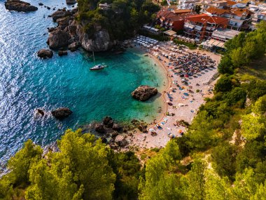 Parga 'daki Piso Krioneri plajı, Preveza, Epirus, Yunanistan.