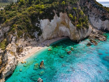Agios Nikitas Plajı, Lefkada sahilinde, Yunanistan 'ın İyon Adaları' nda