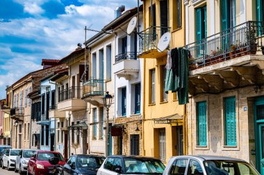 IOANNINA, GREECE - SEP 1, 2024: Yunanistan 'ın kuzeybatısındaki Ioannina, Epirus mimarisi