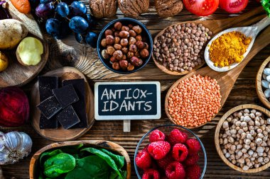 Antioksidan açısından zengin gıdalar. Sağlıklı beslenme