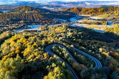 Slonne Dağları 'ndaki Yılan Yolu Bieszczady Polonya' daki Sanok yakınlarında.
