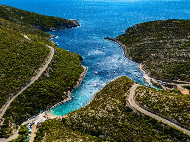 Porto Vromi Plajı, Zakynthos kıyısı, Yunanistan 'ın İyon Adaları