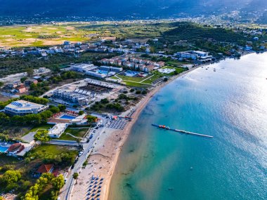 Yunanistan 'ın İyon Adaları' ndaki Zakynthos kıyısındaki Alykes 'in hava manzarası