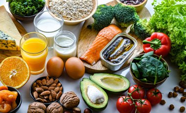 Osteoporoz ve sağlıklı kemikler için önerilen gıda ürünleri.
