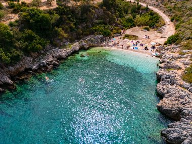 Yunanistan 'ın Zakynthos kıyısındaki Climati plajı.