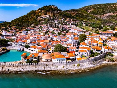 Yunanistan 'ın Korint Körfezi yakınlarındaki Aetolia-Acarnania kentindeki Nafpaktos kenti.