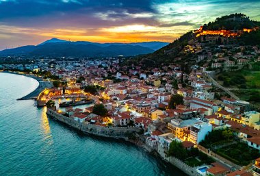 Yunanistan 'ın Korint Körfezi yakınlarındaki Aetolia-Acarnania kentindeki Nafpaktos kenti