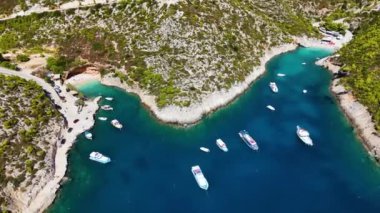 Porto Vromi Plajı, Zakynthos kıyısı, Yunanistan 'ın İyon Adaları