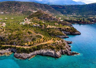 Kardamyli 'deki sahil manzarası, Yunanistan' daki Mani Yarımadası 'ndaki Messenia..
