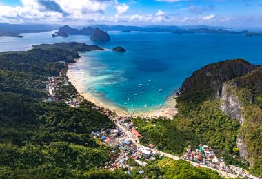 Filipinler, Palawan Adası 'nın kuzeyindeki El Nido' da Corong Corong Plajı
