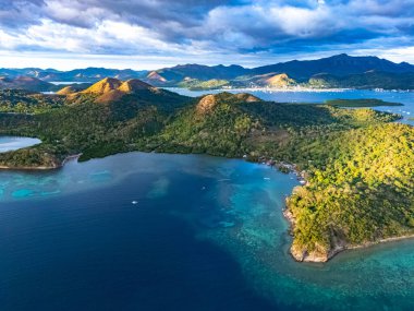 Filipinler 'in Palawan eyaletinde, Coron yakınlarındaki Uson Adası.