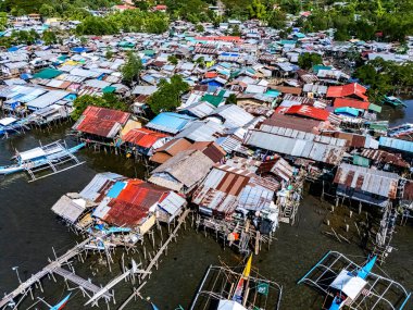 Filipinler 'in Palawan ilindeki Coron kasabasının yoksul ilçesi..