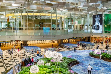 SINGAPORE - 13 Mayıs 2024: Singapur 'daki Changi Havaalanı