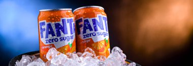 POZNAN, POL - 02 APR 2025: The Coca Cola Company tarafından dağıtılan karbonatlı bir meşrubat.