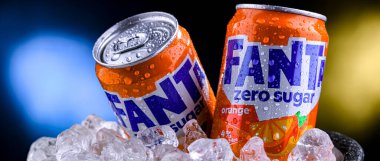 POZNAN, POL - 02 APR 2025: The Coca Cola Company tarafından dağıtılan karbonatlı bir meşrubat.