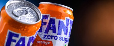 POZNAN, POL - 02 APR 2025: The Coca Cola Company tarafından dağıtılan karbonatlı bir meşrubat.