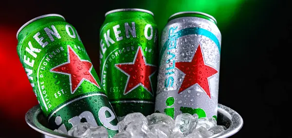 POZNAN, POL - APR 01, 2025: Heineken bira konserveleri Hollandalı bira şirketi Heineken N.V tarafından üretildi.
