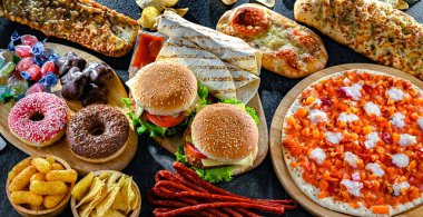 Yiyecekler kanser riskini arttırıyor. Abur cubur.