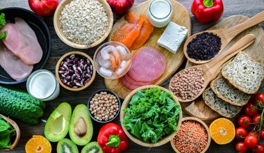 TLC diyetini temsil eden yiyecekler. Terapötik Yaşam Tarzı Değişiklikleri