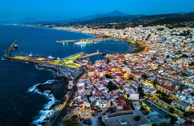 Yunanistan 'ın Girit kentindeki Rethymno kentinin hava manzarası.