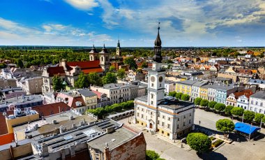 Polonya 'nın Büyük Voyvoda bölgesindeki Leszno eski kentinin mimarisi