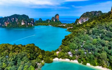Tayland, Krabi yakınlarındaki Railay 'ın hava görüntüsü