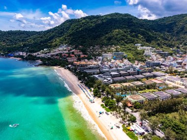 Patong 'un Tayland' daki Phuket Adası 'ndaki hava manzarası.