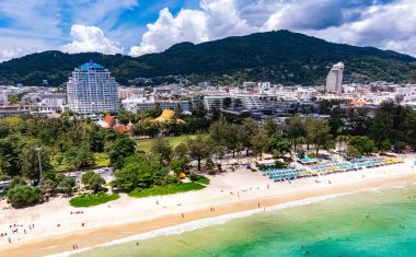 Patong 'un Tayland' daki Phuket Adası 'ndaki hava manzarası.