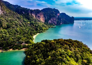 Tayland, Krabi yakınlarındaki Railay 'ın hava görüntüsü