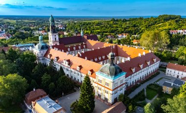 Aşağı Silezya Voyvoda, Wroclaw yakınlarındaki Trzebnica Manastırı, Polonya