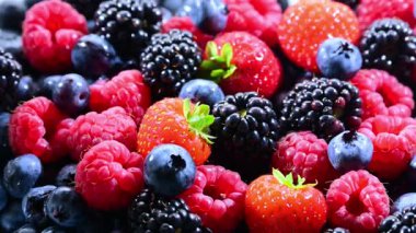 Taze meyveli kompozisyon. Meyve diyeti